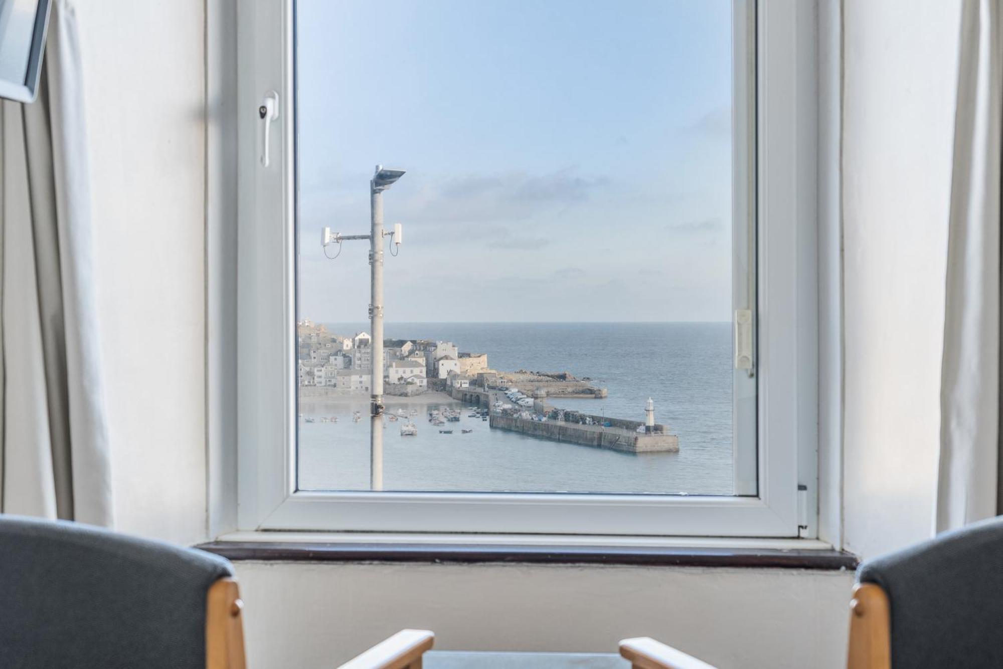 Golden Hind Bed & Breakfast St Ives  Exterior photo