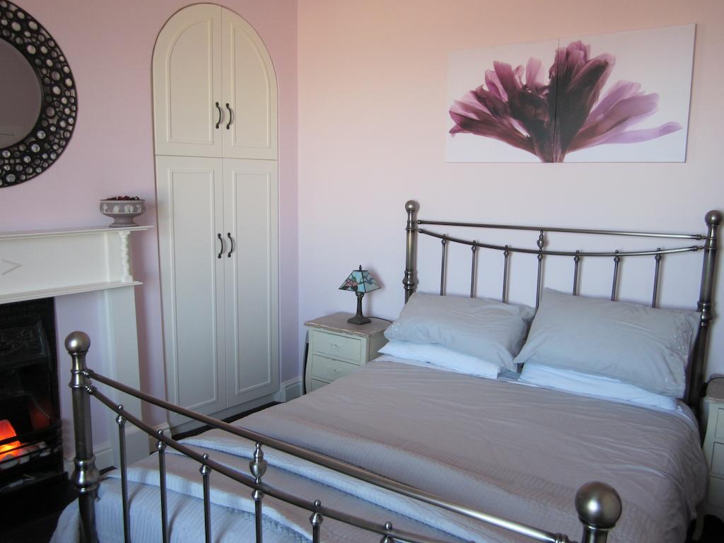 Golden Hind Bed & Breakfast St Ives  Room photo